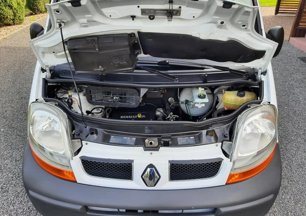 Renault Trafic cena 26900 przebieg: 261282, rok produkcji 2005 z Piła małe 277